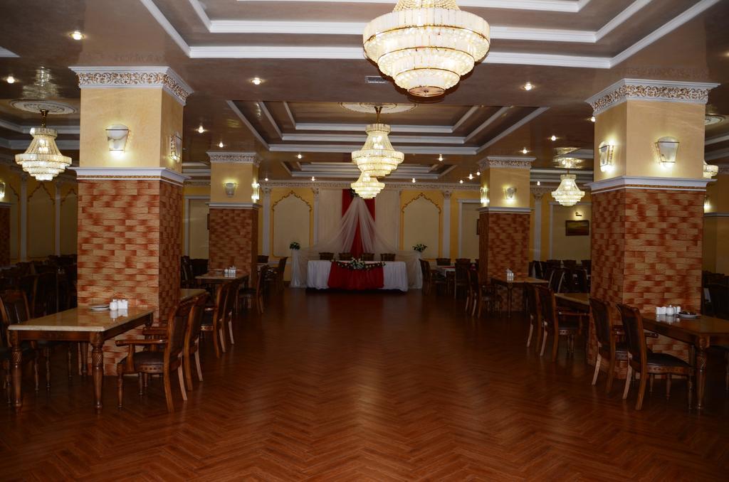 Saryarka Hotel Астана Екстер'єр фото