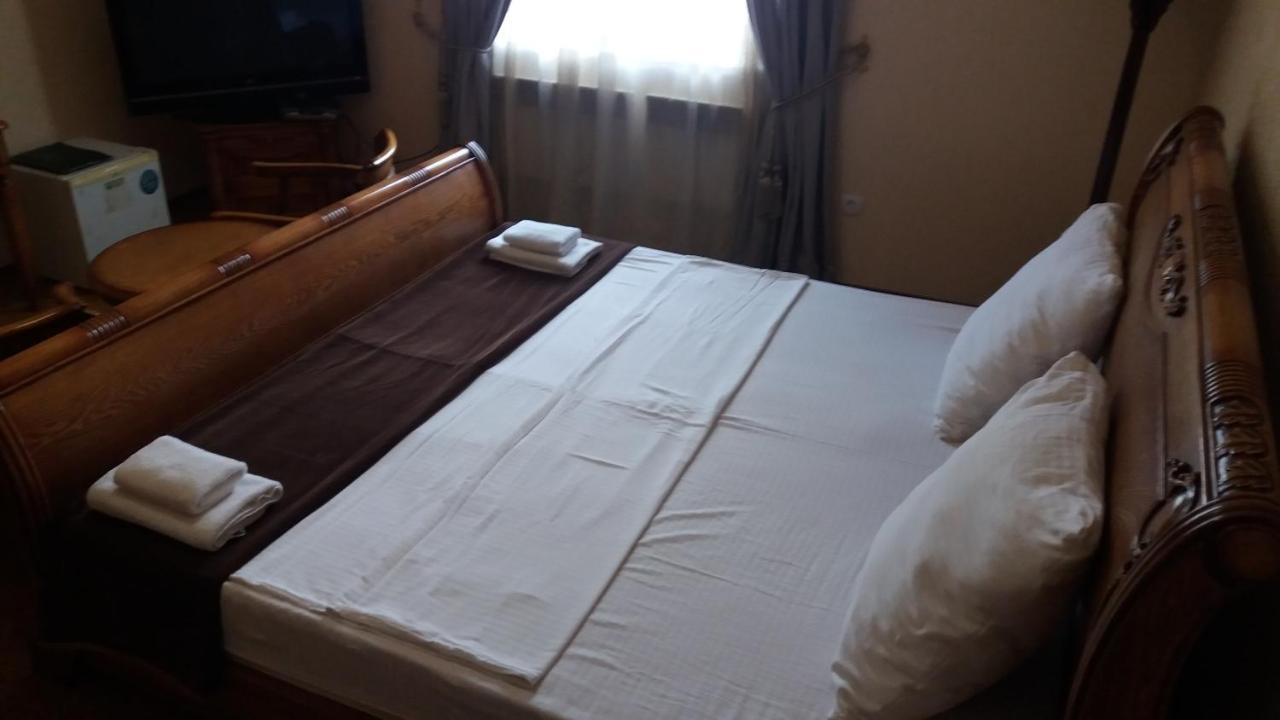 Saryarka Hotel Астана Екстер'єр фото